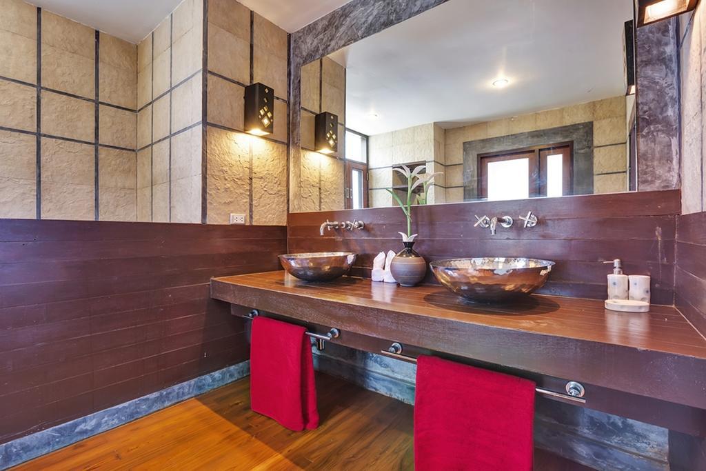 Villa Emerald Sands - Front 4 Bed Pool *