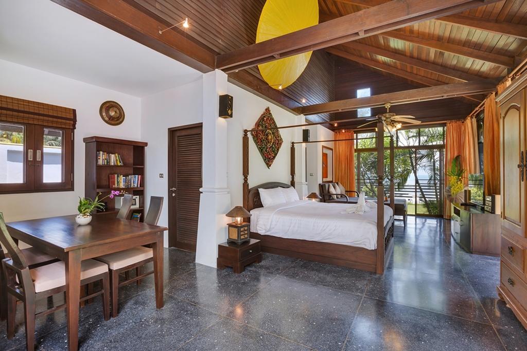 Emerald Sands - Front 4 Bed Pool *